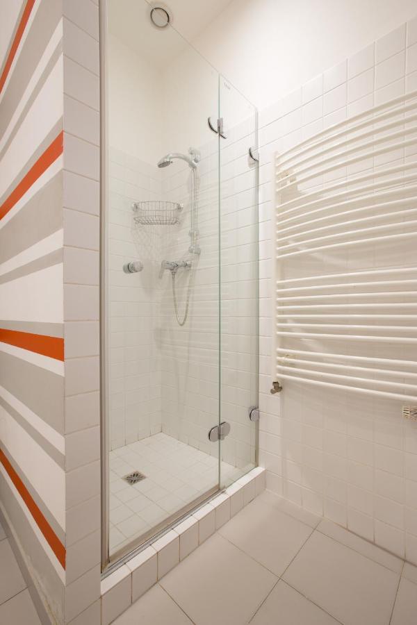 Elegant Apartment With Free Garage In The Center Of Prague Luaran gambar